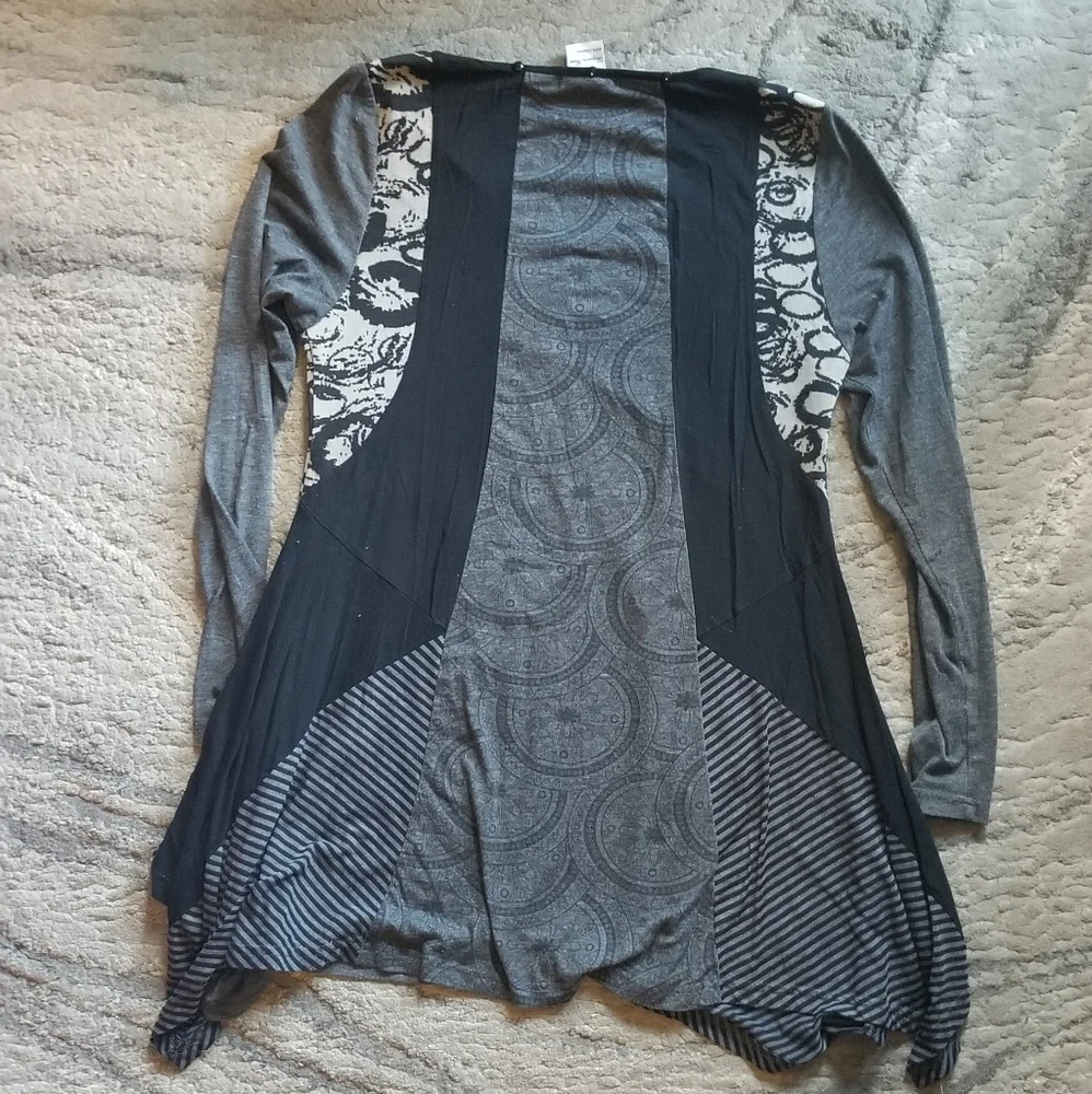 Avant garde top - Picture 6 of 6